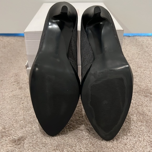 Nine West Wise Up Fabric Pump - Picture 7 of 9